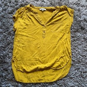 Rose + olive size large mustard yellow two button top size M